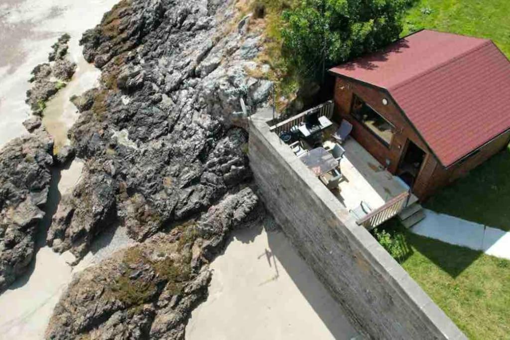 Cosy Portmor Log Cabin- Sea Views, Deck & Relaxation Malin Head Exterior photo